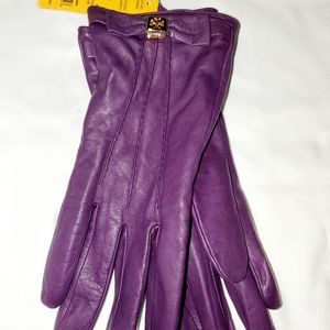 Tory Burch leather gloves